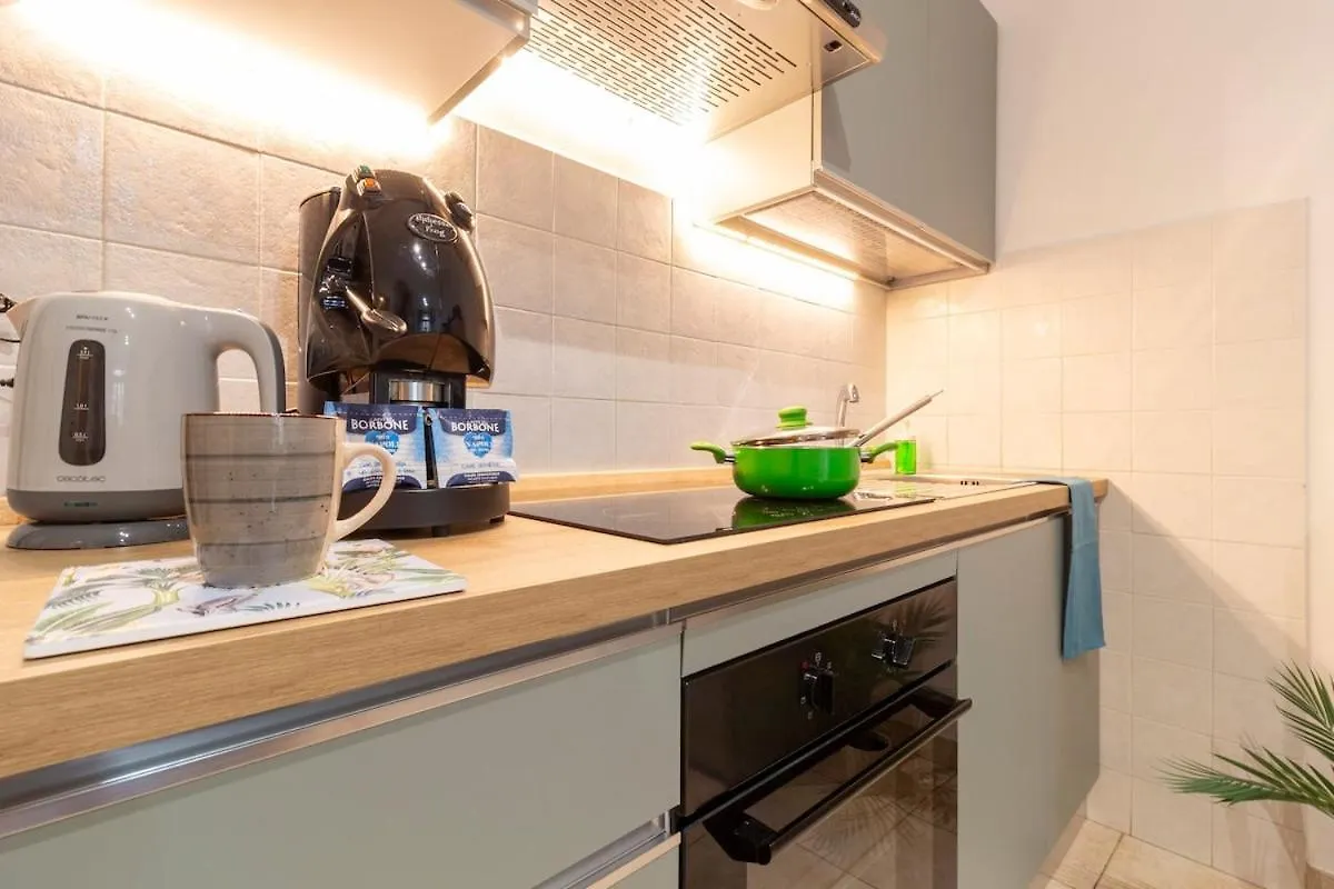 Luxapartment - Park View - Patio - Parking ミラノ